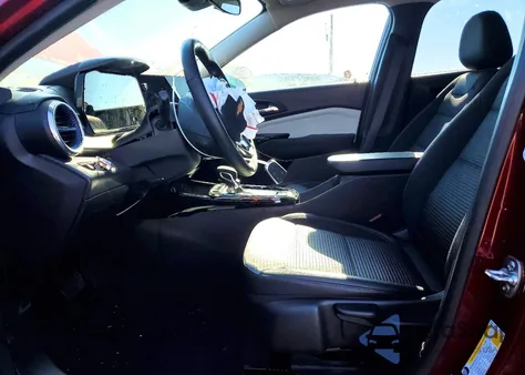 2025 Chevrolet Trax 1Lt z USA, uszkodzony, nr VIN KL77LHEP1SC231658